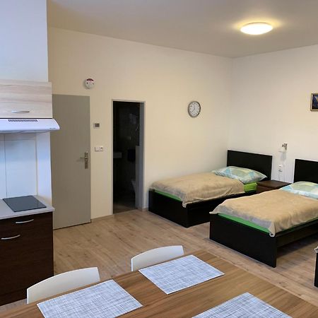 Apartements Studio 964 Líbeznice Eksteriør billede