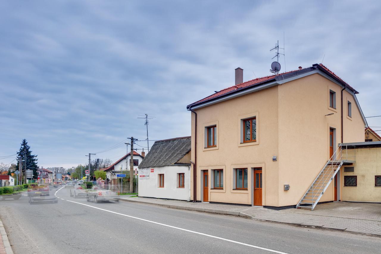 Apartements Studio 964 Líbeznice Eksteriør billede