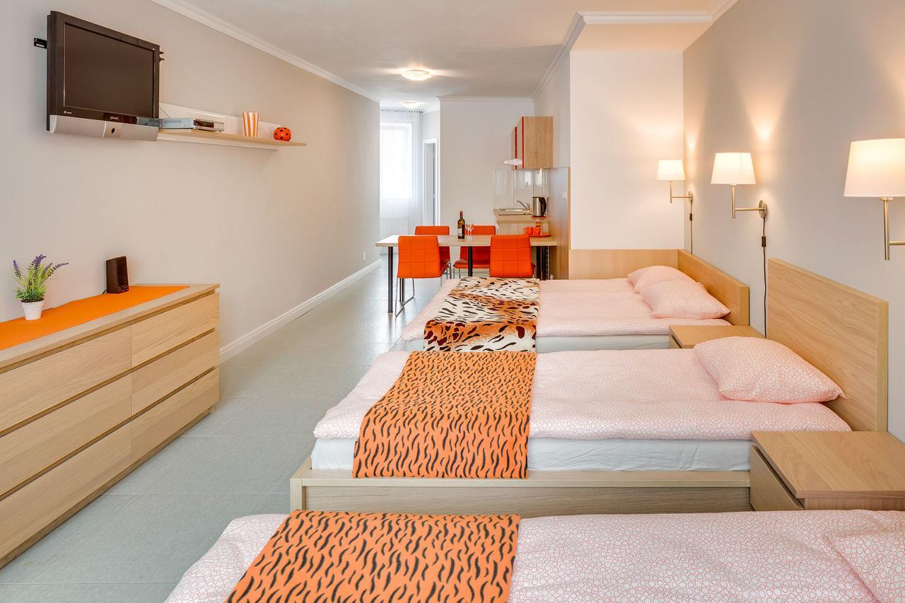 Apartements Studio 964 Líbeznice Eksteriør billede